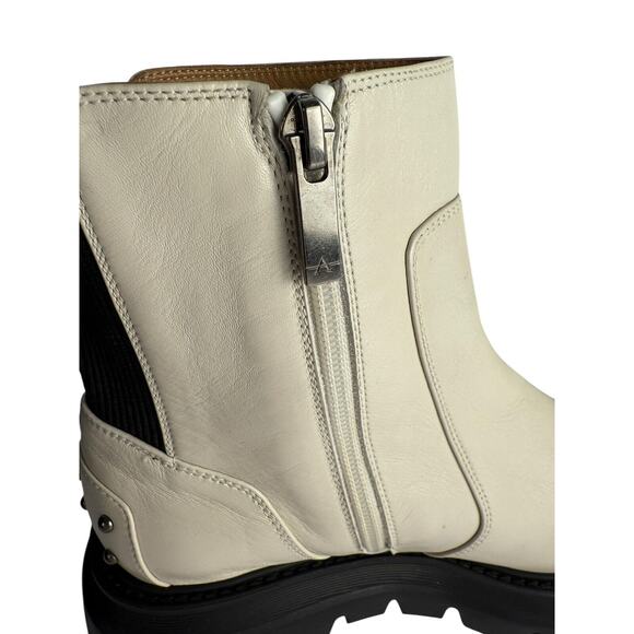 Aquatalia Skyler Water Resistant Lug Sole Platform Boot Off White Size 8 NWOB - Picture 9 of 13